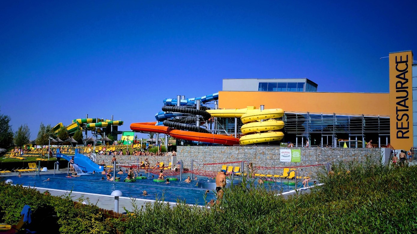 Aqualand Moravia v Pasohlávkách nedaleko apartmánu ReLax